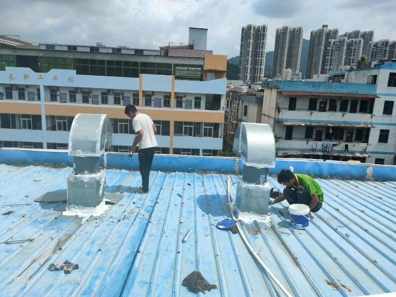 南召钢结构屋面涂料维修方法